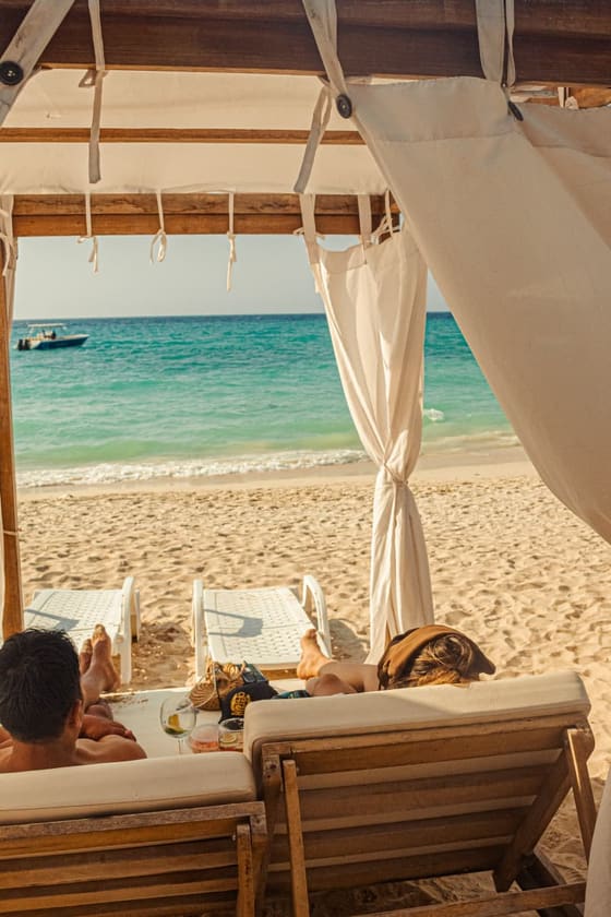 Aviario con Mambo Beach Club