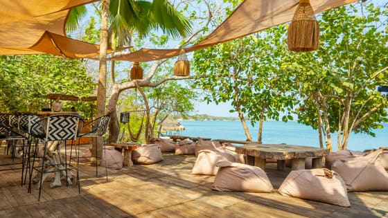 PAUE BEACH CLUB